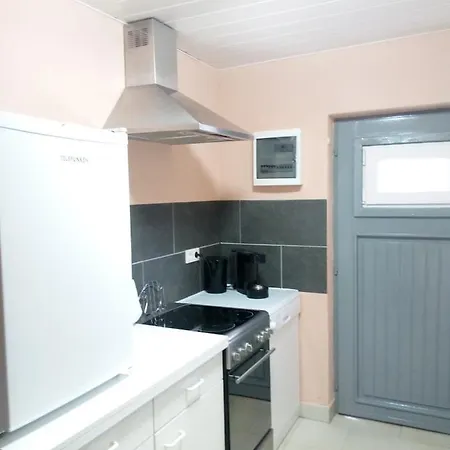 Kleines Gemuetliches Apartment Poseritz