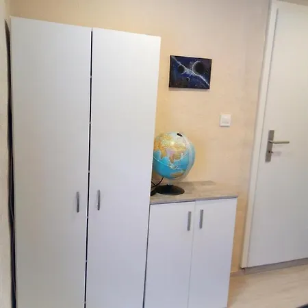 Kleines Gemuetliches Apartment Poseritz