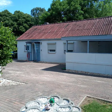 Kleines Gemuetliches Ferienhaus *