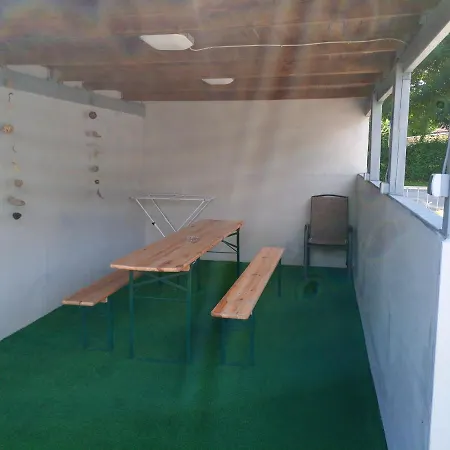 Kleines Gemuetliches Ferienhaus *